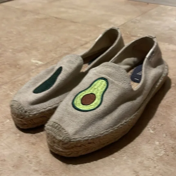 Soludos - Picture 2 of 3